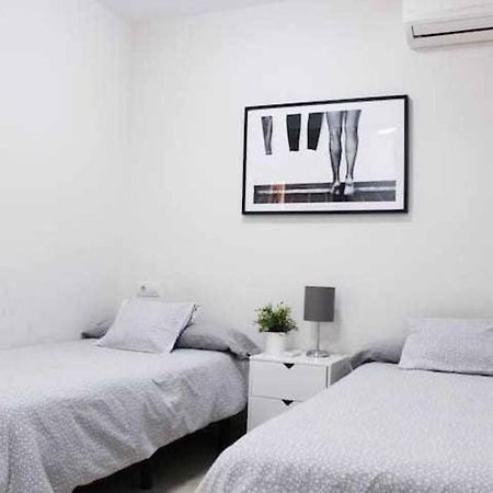 Best Location Apartment In Marbella. Beachfront!! Εξωτερικό φωτογραφία