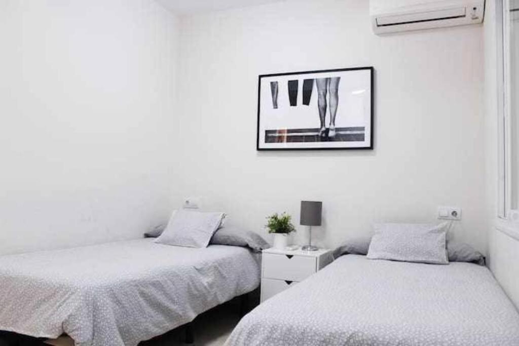 Best Location Apartment In Marbella. Beachfront!! Εξωτερικό φωτογραφία
