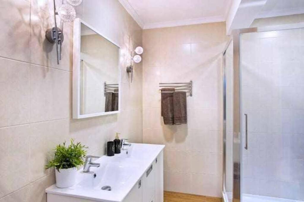 Best Location Apartment In Marbella. Beachfront!! Εξωτερικό φωτογραφία