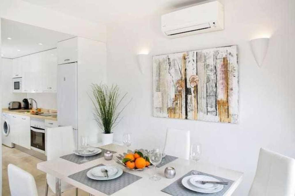 Best Location Apartment In Marbella. Beachfront!! Εξωτερικό φωτογραφία